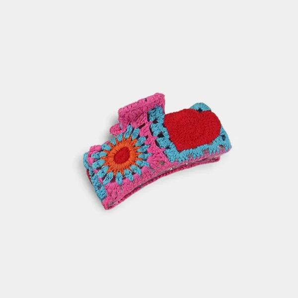 Knitted hairpin