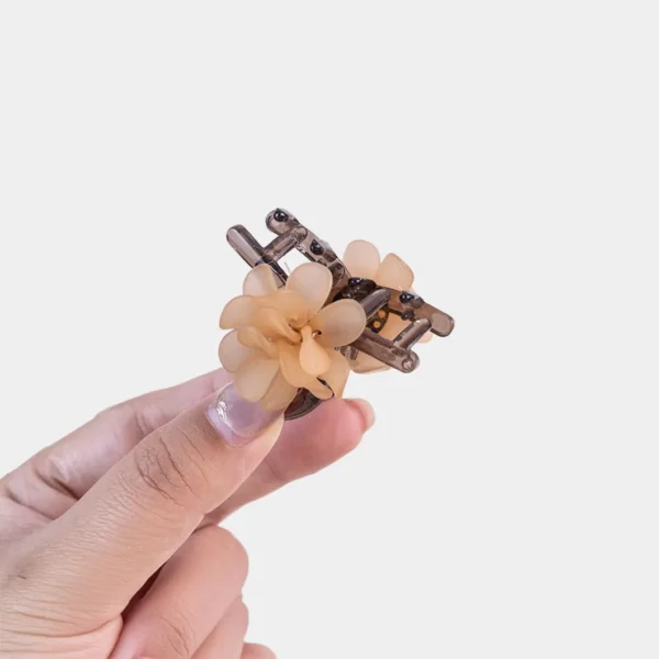 Camellia Hair Claw