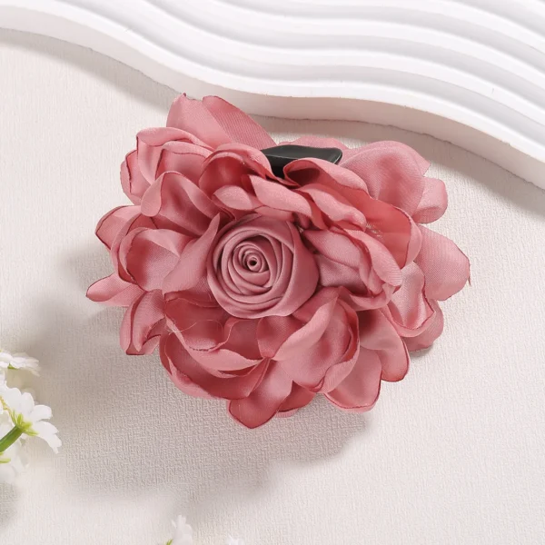 Multi-layer rose hair claws