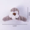 Plush knitted hair claws