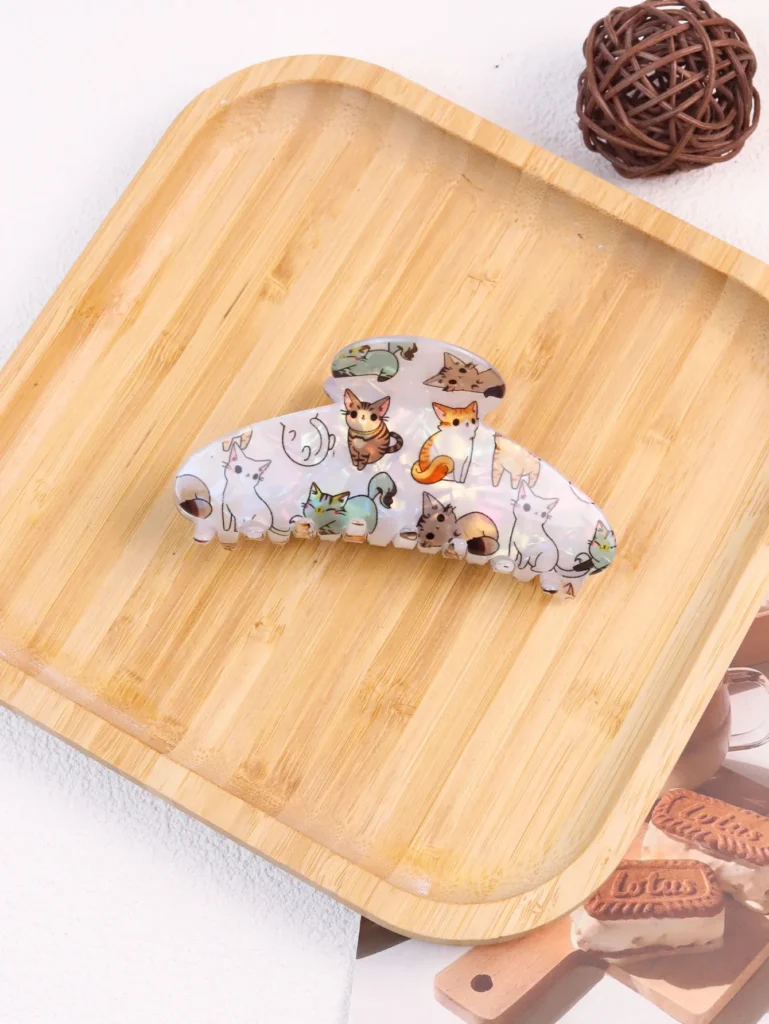 Cat semicircular hair claws