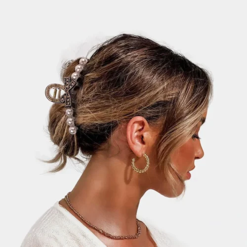 Maillard rhinestone pearl bow clip