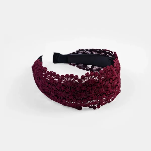 Wide wavy headband