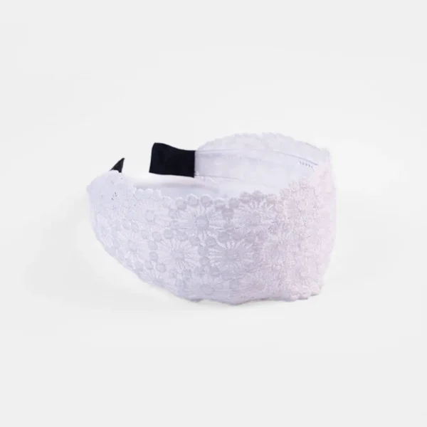 Wide wavy headband