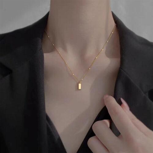 Fashionable and exquisite gold-plated necklace