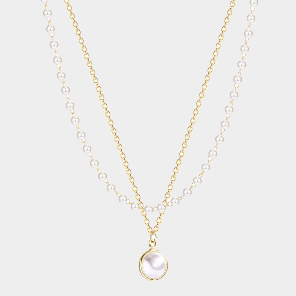 Double pearl necklace