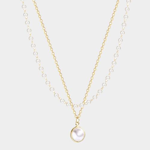 Double pearl necklace